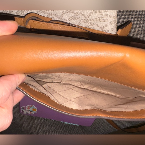 Michael Kors Woman's Messenger Bag in Brown and Tan - Picture 5 of 5